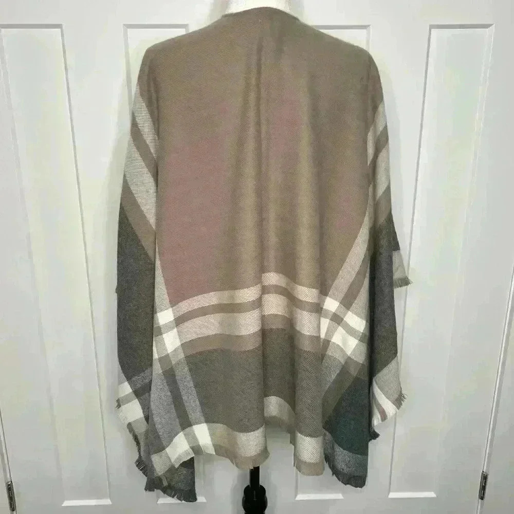 FRAAS - Plaid Ruana - Picture 2 of 5